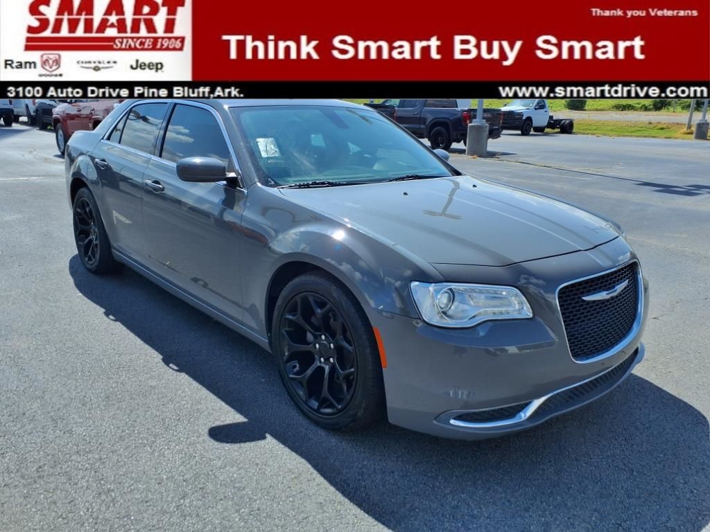 2018 Chrysler 300