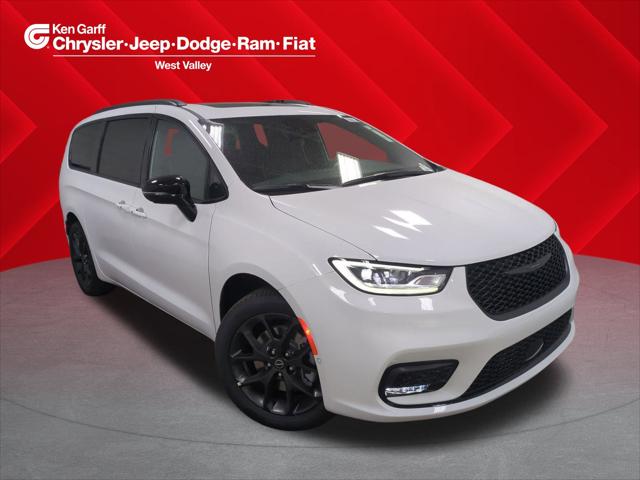 2025 Chrysler Pacifica