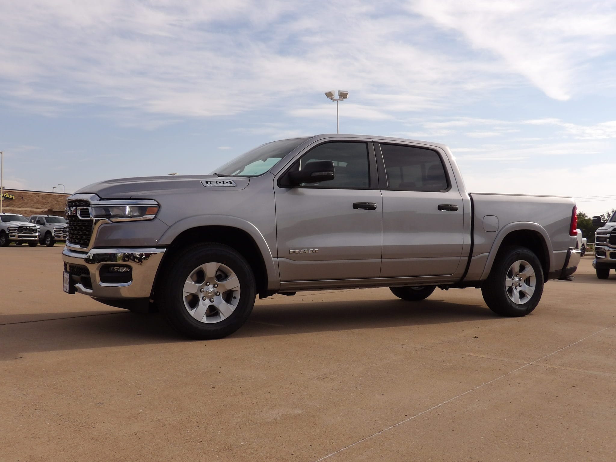 2026 Ram 1500 BIG HORN CREW CAB 4X4 5'7 BOX