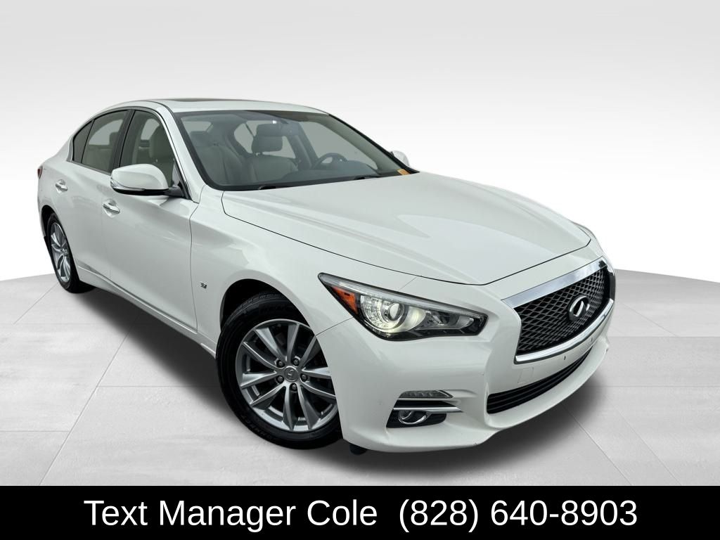 2015 Infiniti Q50