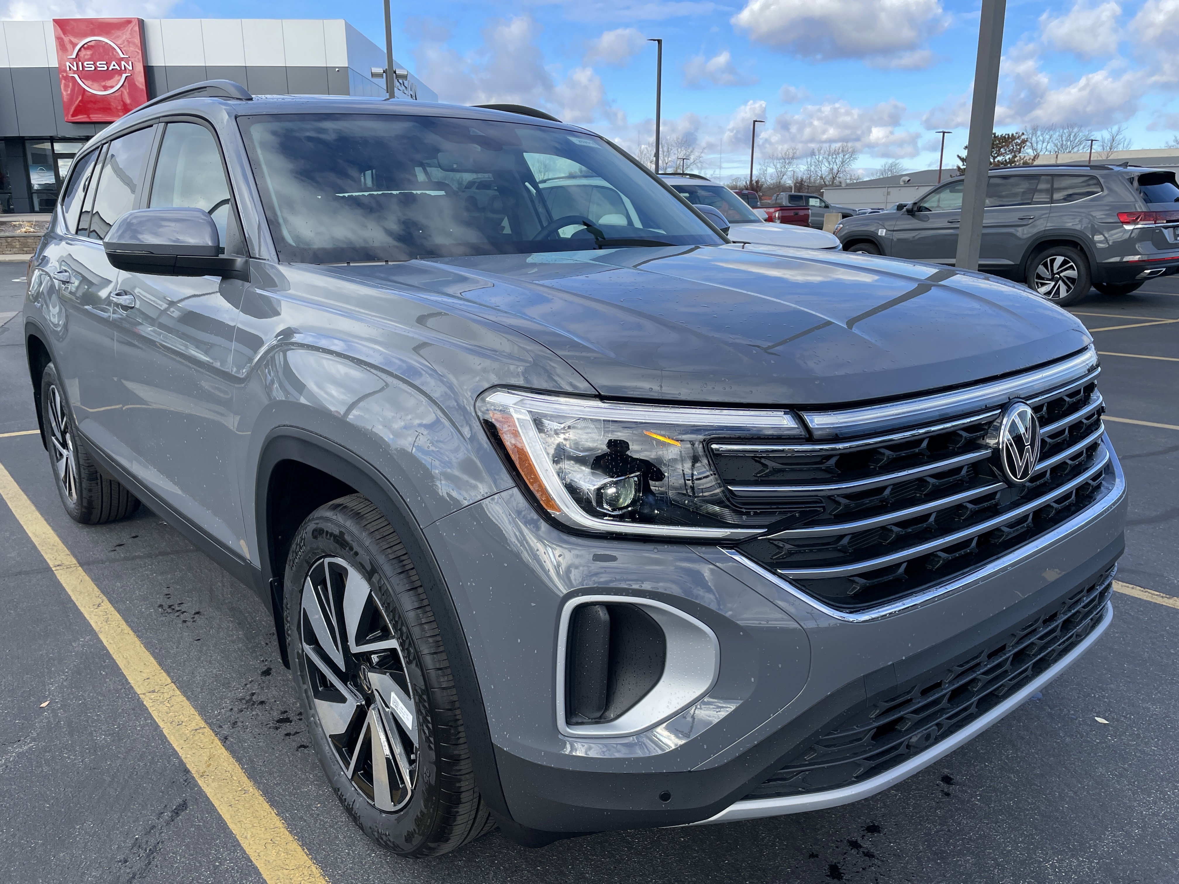 2026 Volkswagen Atlas 2.0T SE w/Technology