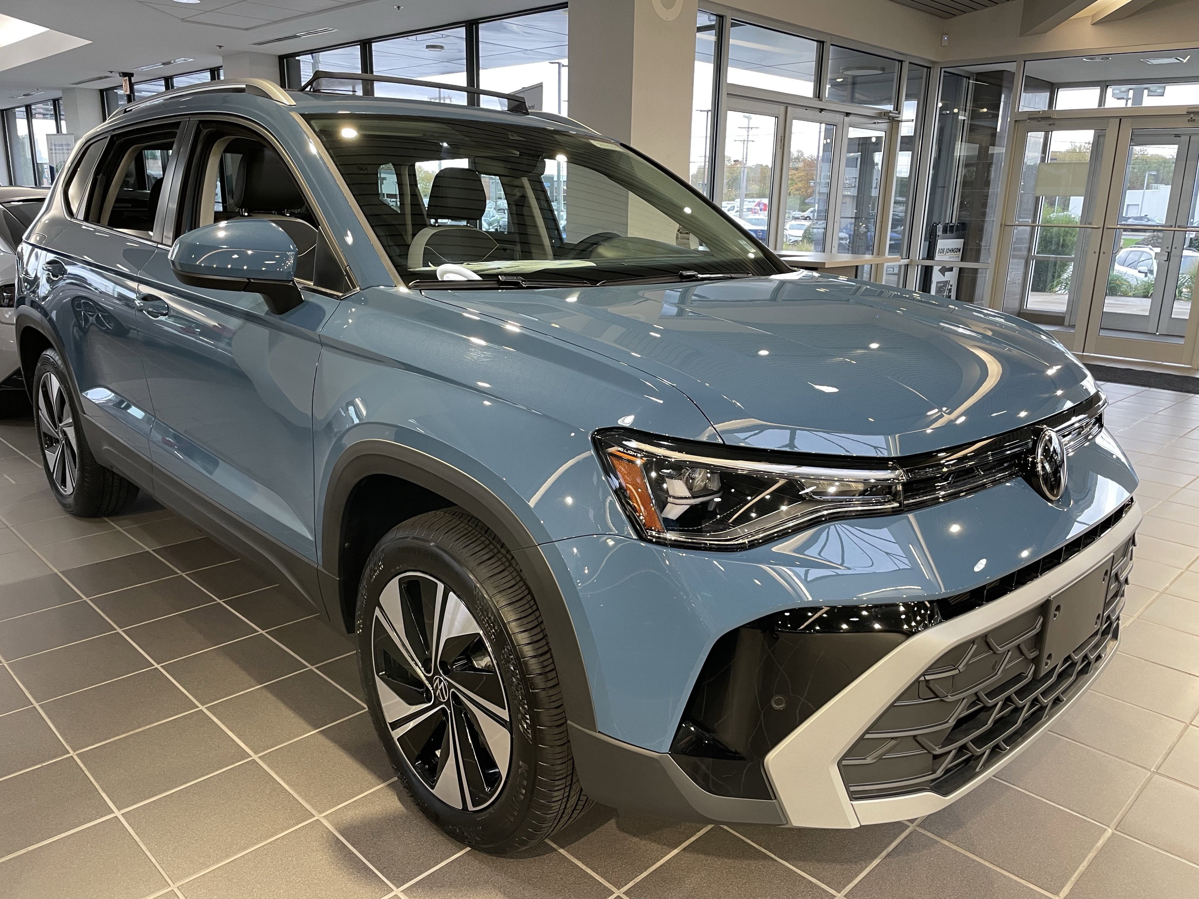 2025 Volkswagen Taos