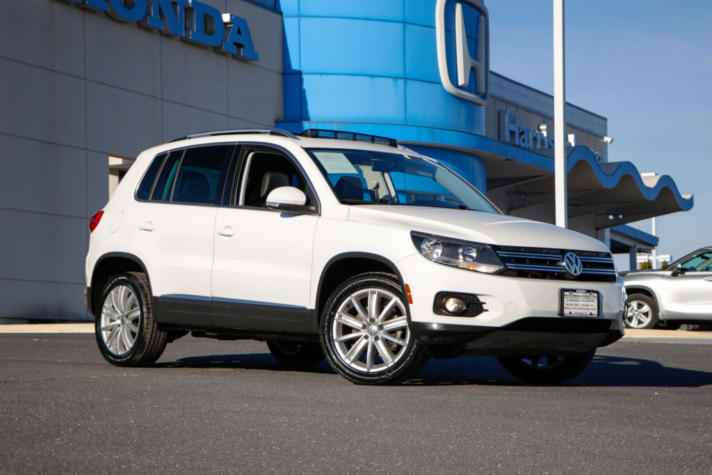 Photo of 2012 Volkswagen Tiguan SEL 4MOTION
