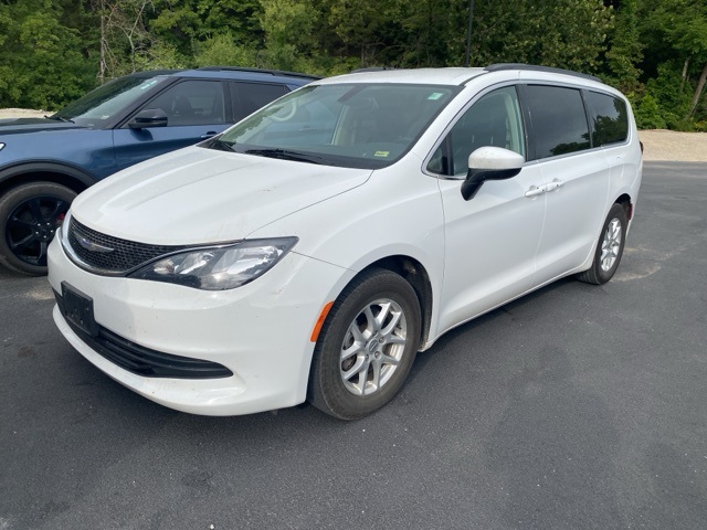 2020 Chrysler Voyager