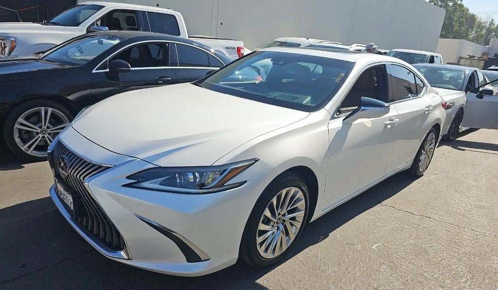 2019 Lexus ES