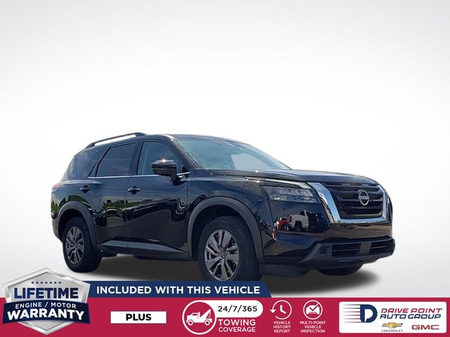 2024 Nissan Pathfinder SV