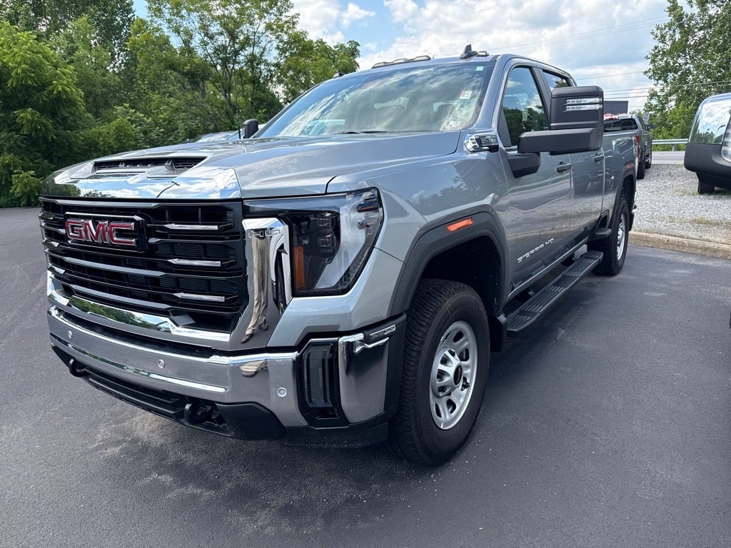 2025 GMC Sierra 2500HD Pro