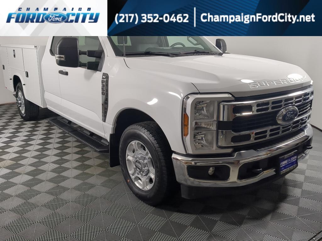 2025 Ford Super Duty F-350 SRW XLT
