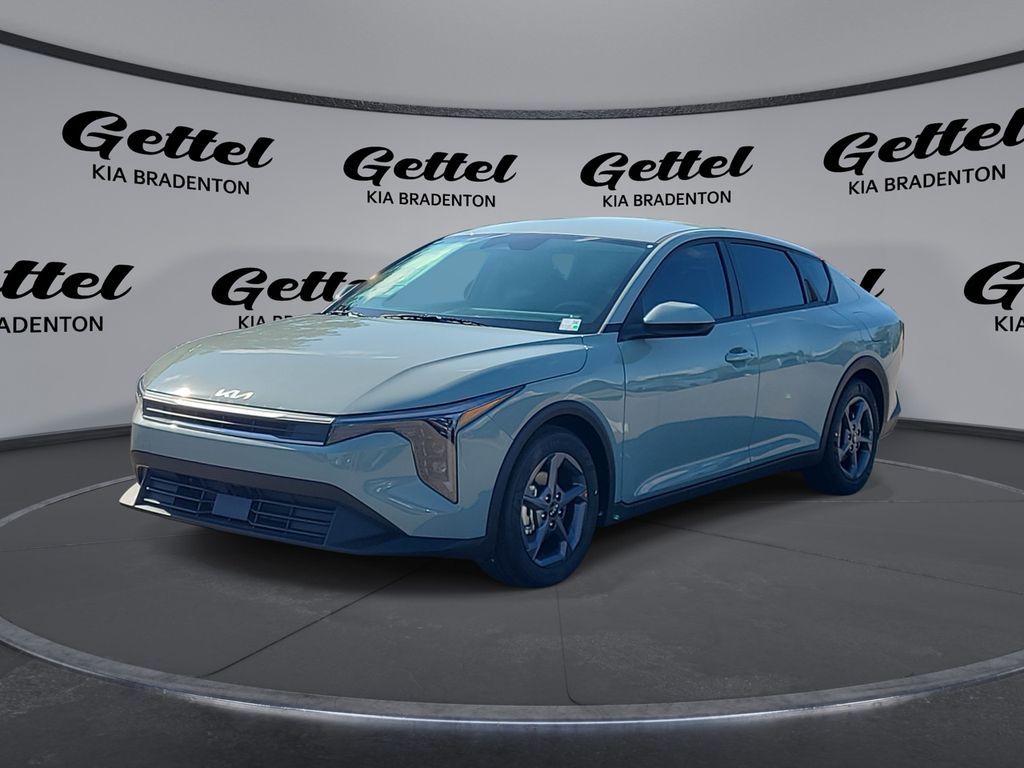 2025 Kia K4 LXS