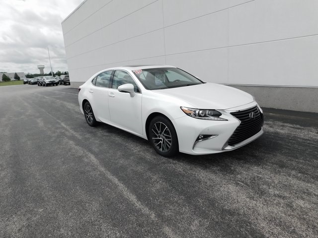 2017 Lexus ES