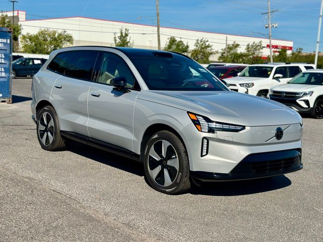 2025 Volvo Ex90