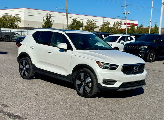 2021 Volvo XC40