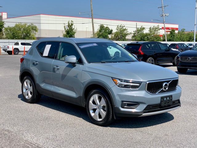2022 Volvo XC40