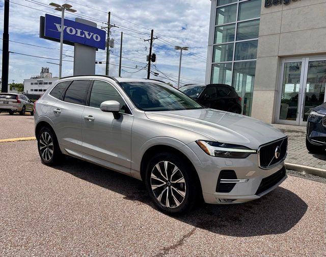 Silver Dawn 2023 Volvo XC60 B5 Core FWD SUV / Crossover Front-Wheel Drive Automatic