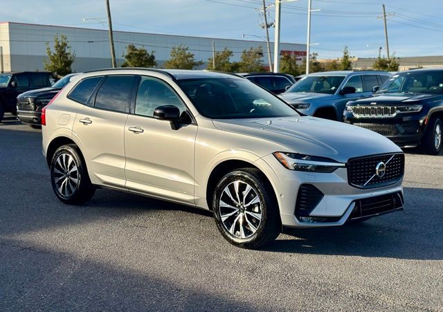 2025 Volvo XC60 B5 Plus Dark Theme AWD