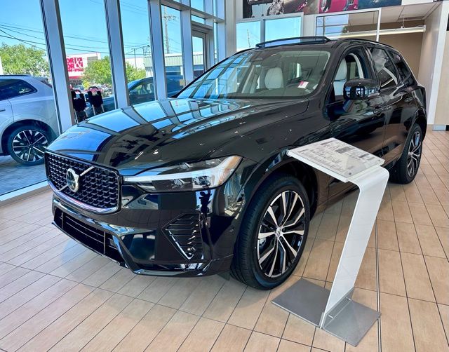 2025 Volvo XC60 B5 Plus