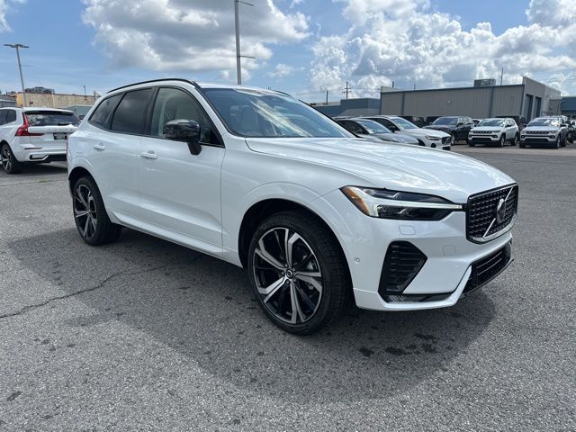 Photo of 2025 Volvo XC60 B5 Ultra