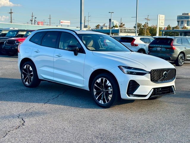 2026 Volvo XC60 B5 Plus