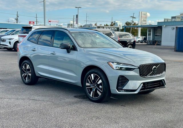 2026 Volvo XC60 B5 Plus