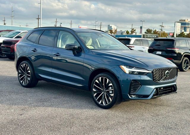 2026 Volvo XC60 B5 Ultra