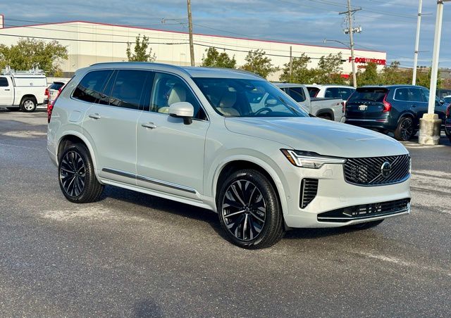 2026 Volvo XC90 B6 Plus 7-Seater