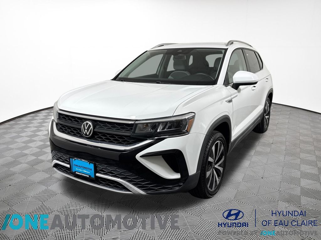 2022 Volkswagen Taos SE 4Motion