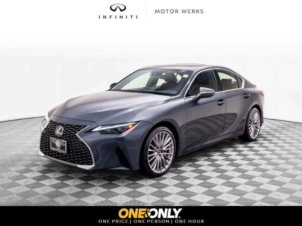 2022 Lexus IS