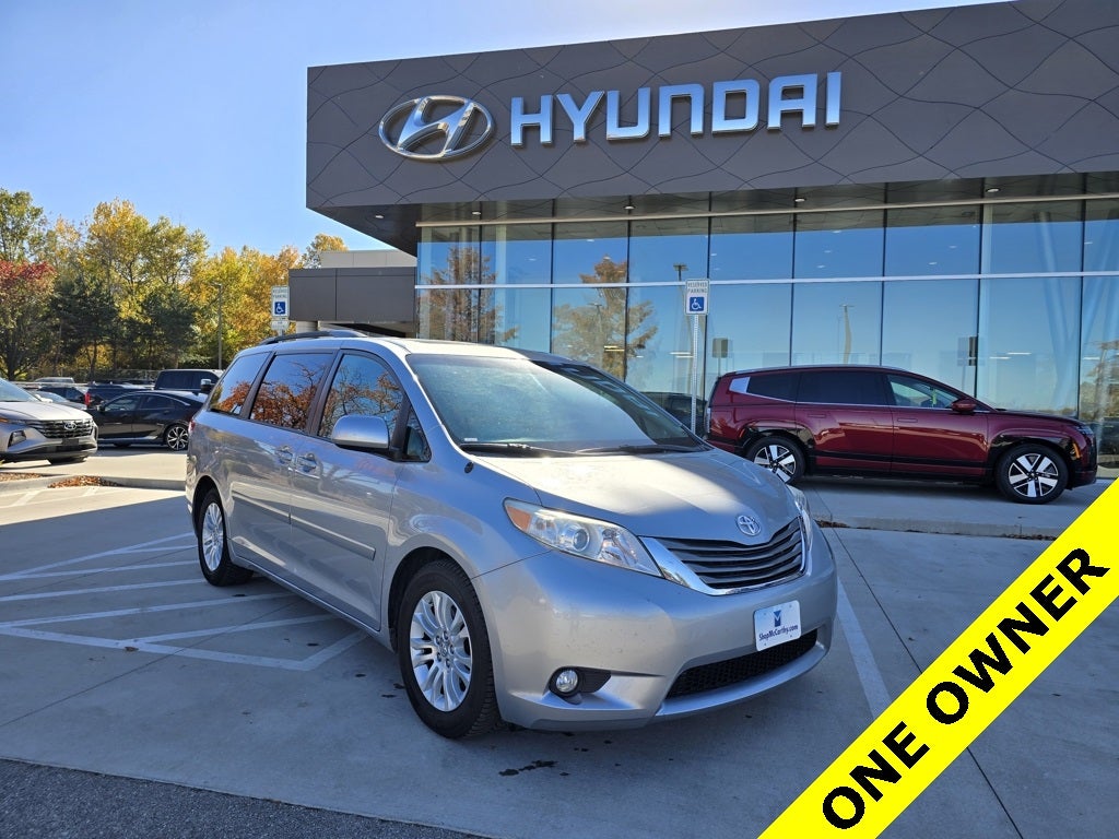 2012 Toyota Sienna