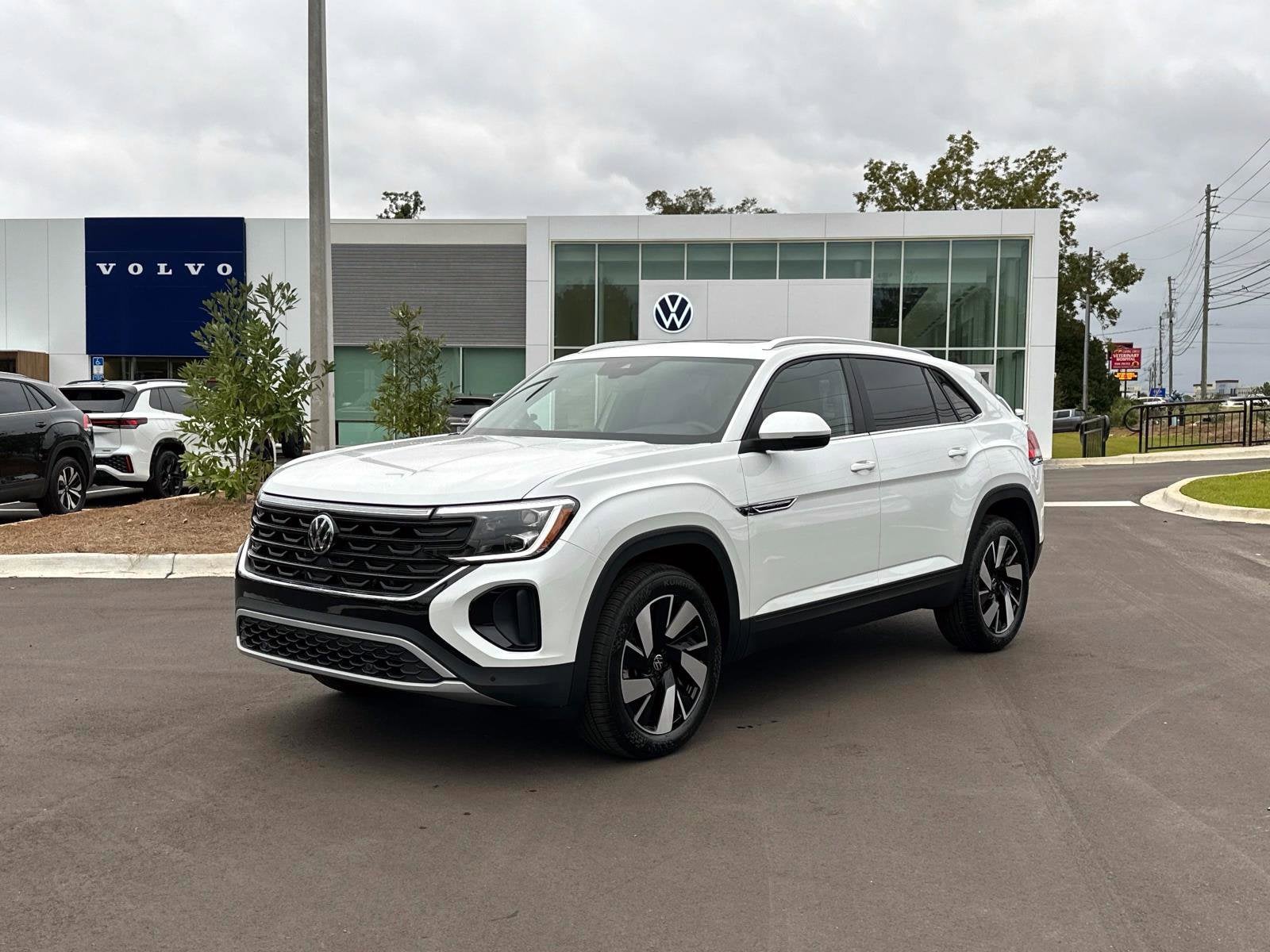 2026 Volkswagen Atlas Cross Sport 2.0T SE w/Technology