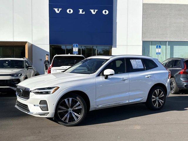 2023 Volvo XC60 Plus Bright Theme