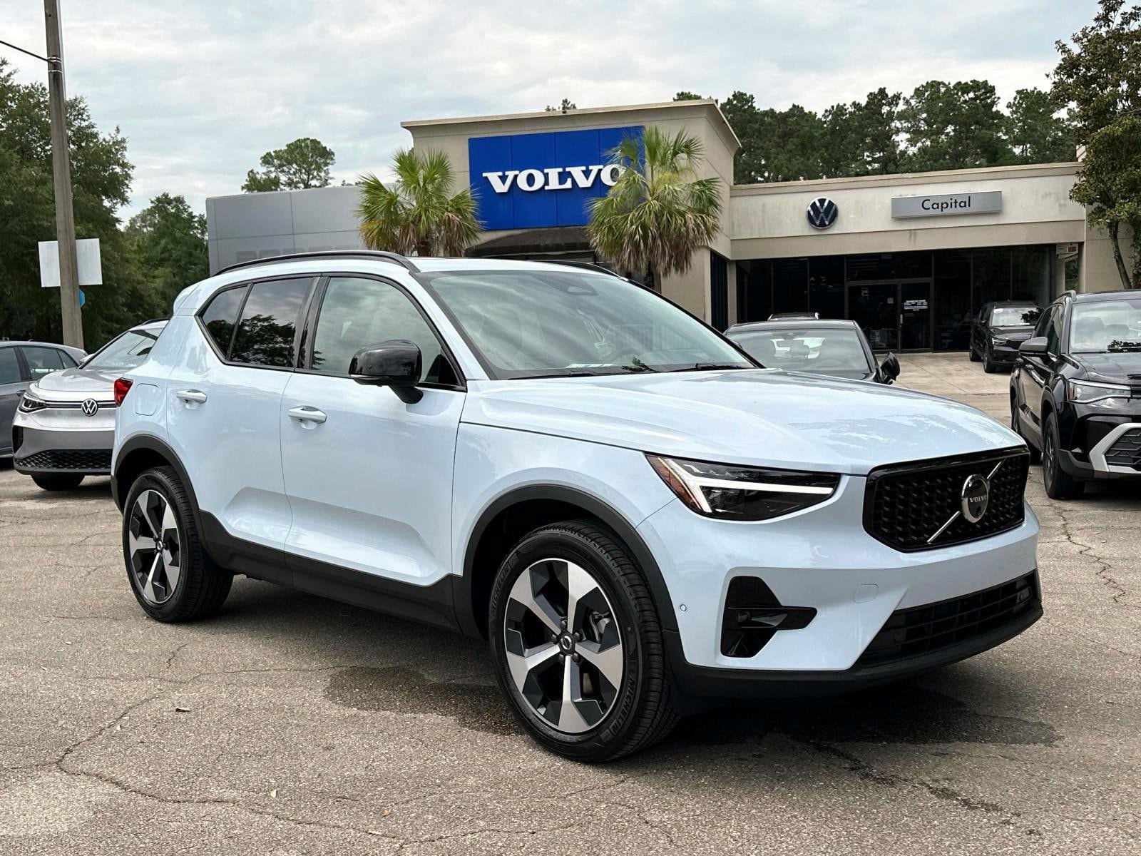 2026 Volvo XC40