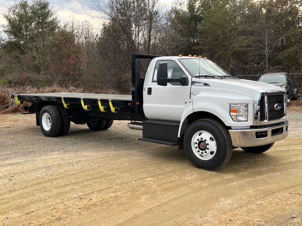 2025 Ford F-650 Straight Frame Gas Base