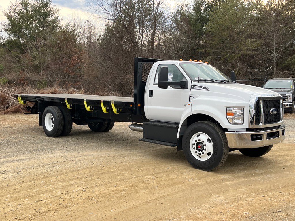 2025 Ford F-650 Straight Frame Gas Base