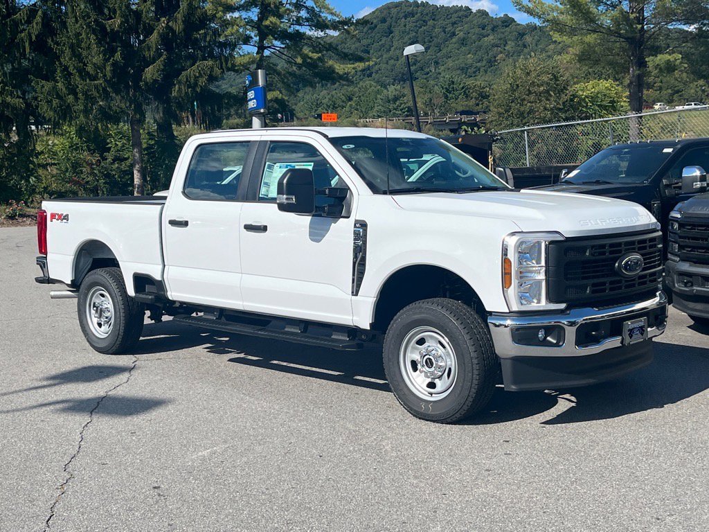 2026 Ford Super Duty F-350 SRW XL