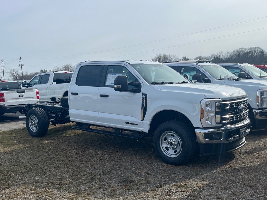 2026 Ford Super Duty F-350 SRW XL