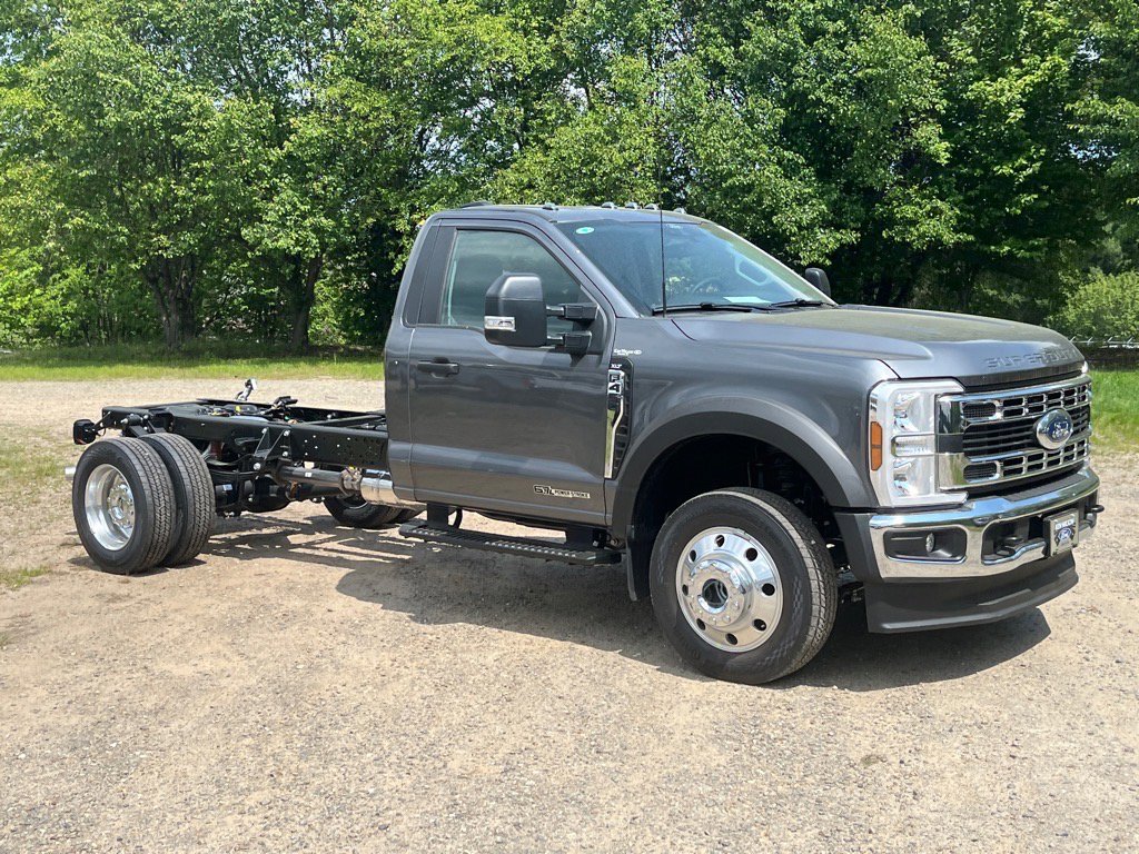 2025 Ford Super Duty F-450 DRW XLT