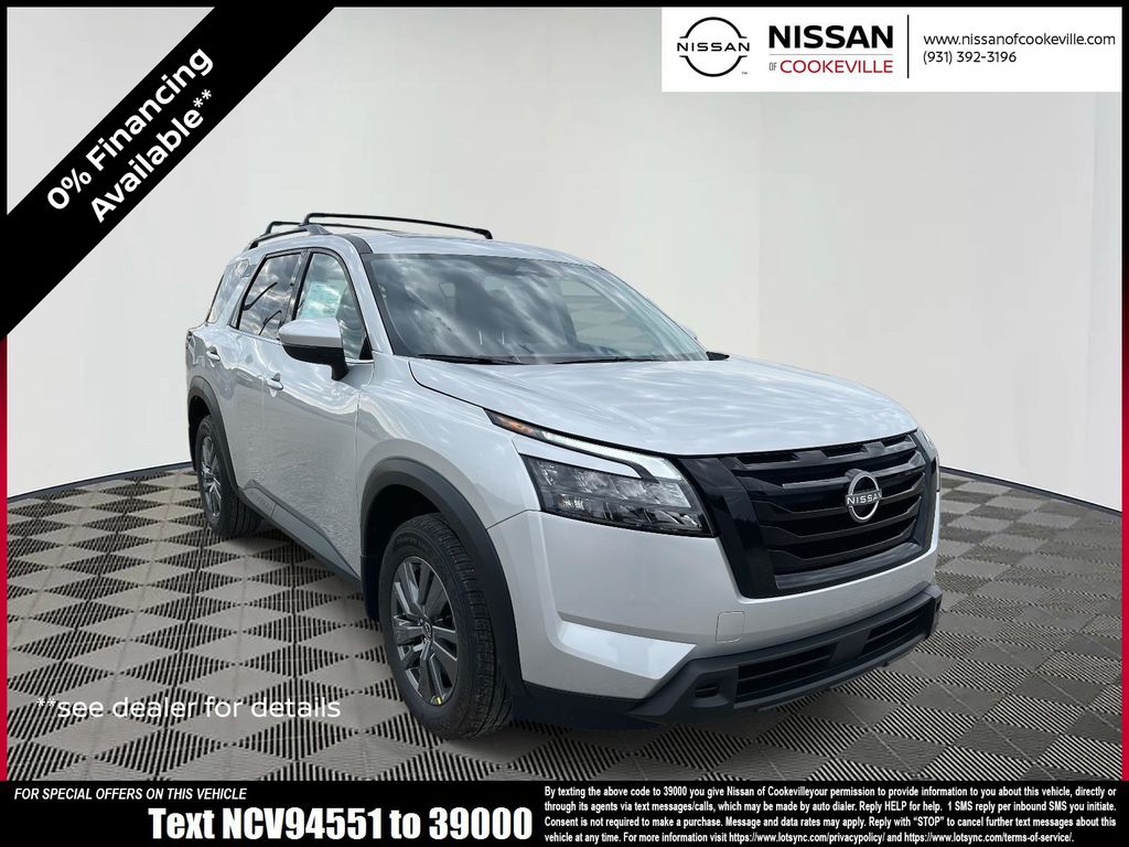 2025 Nissan Pathfinder SV