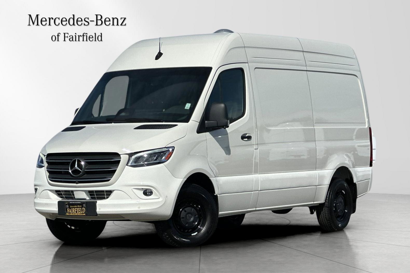 2025 Mercedes-Benz Sprinter Cargo Van Cargo 144 WB