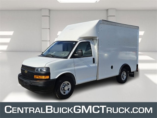 2021 Chevrolet Express Commercial Cutaway