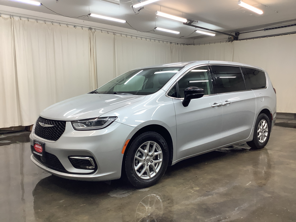 2024 Chrysler Pacifica