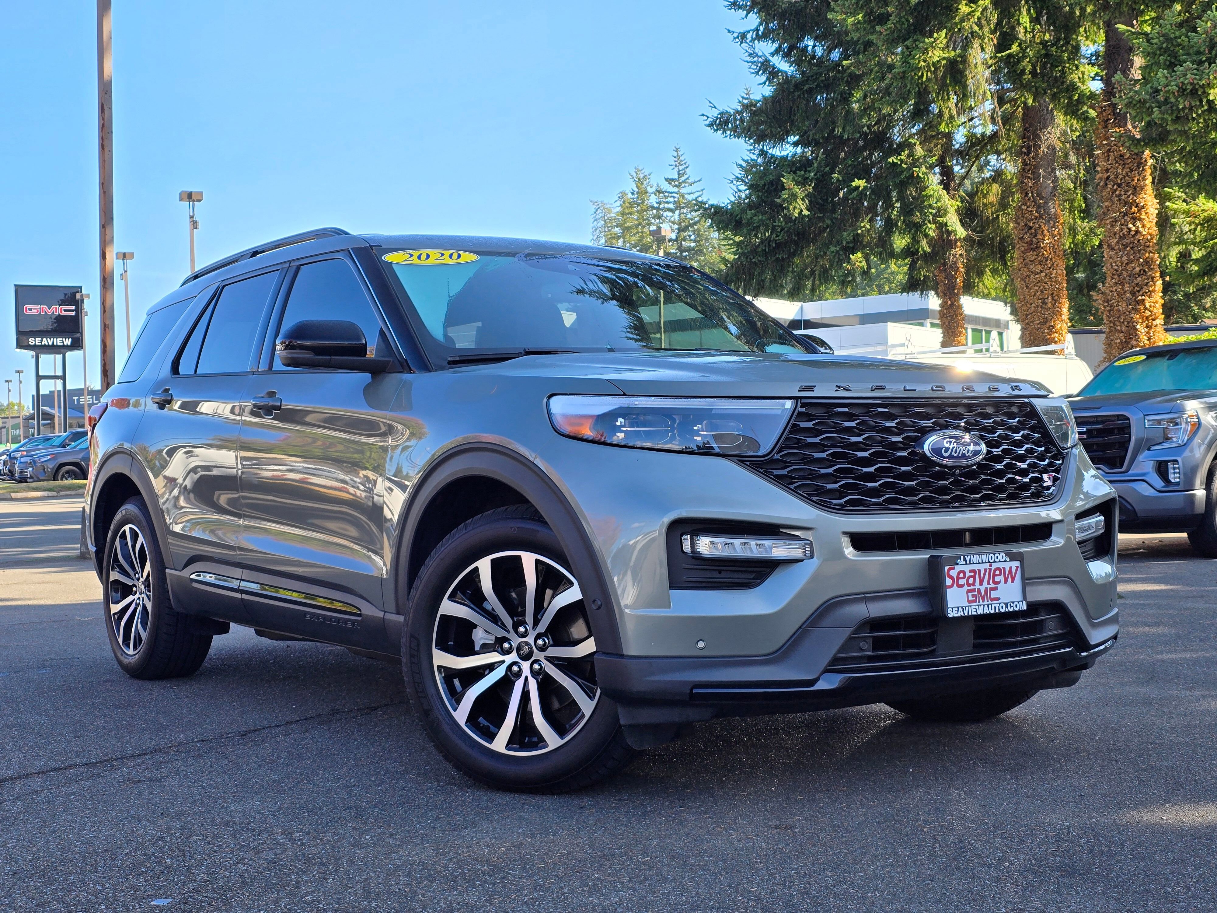 2020 Ford Explorer