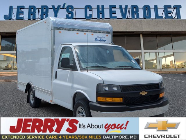 2025 Chevrolet Express Commercial Cutaway