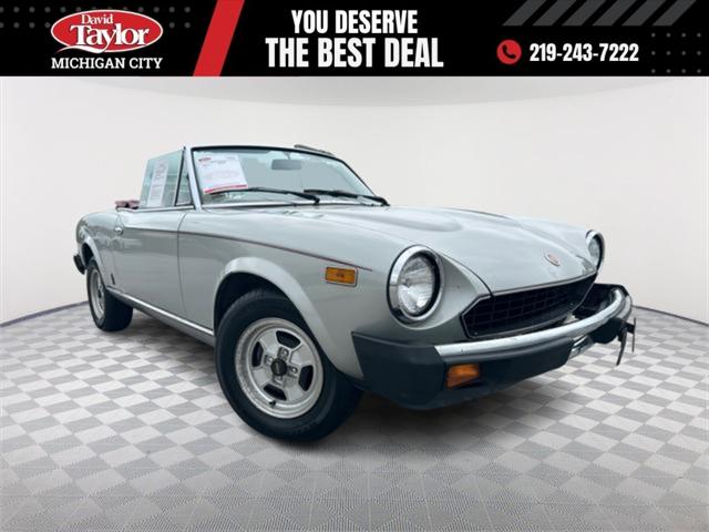 1981 Fiat 124 Spider 2000 on autabuy.com