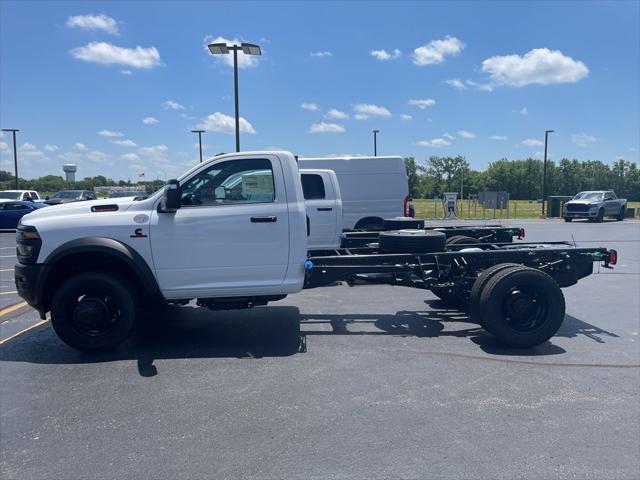 2025 Ram 5500 Chassis Cab RAM 5500 TRADESMAN CHASSIS REGULAR CAB 4X4 84' CA
