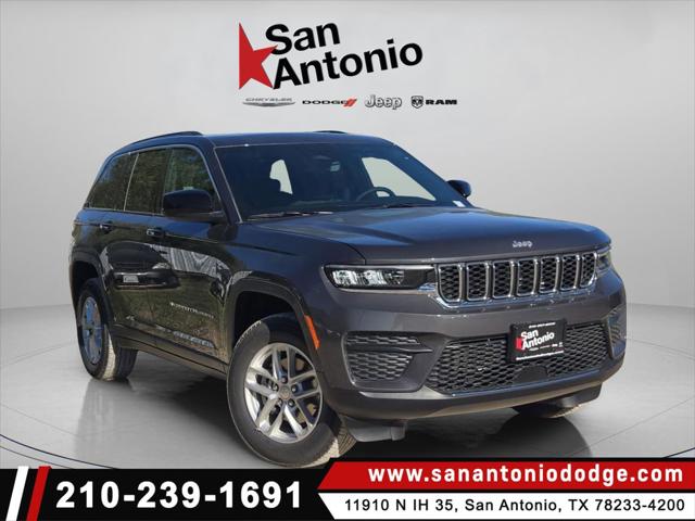 2025 Jeep Grand Cherokee GRAND CHEROKEE LAREDO X 4X4