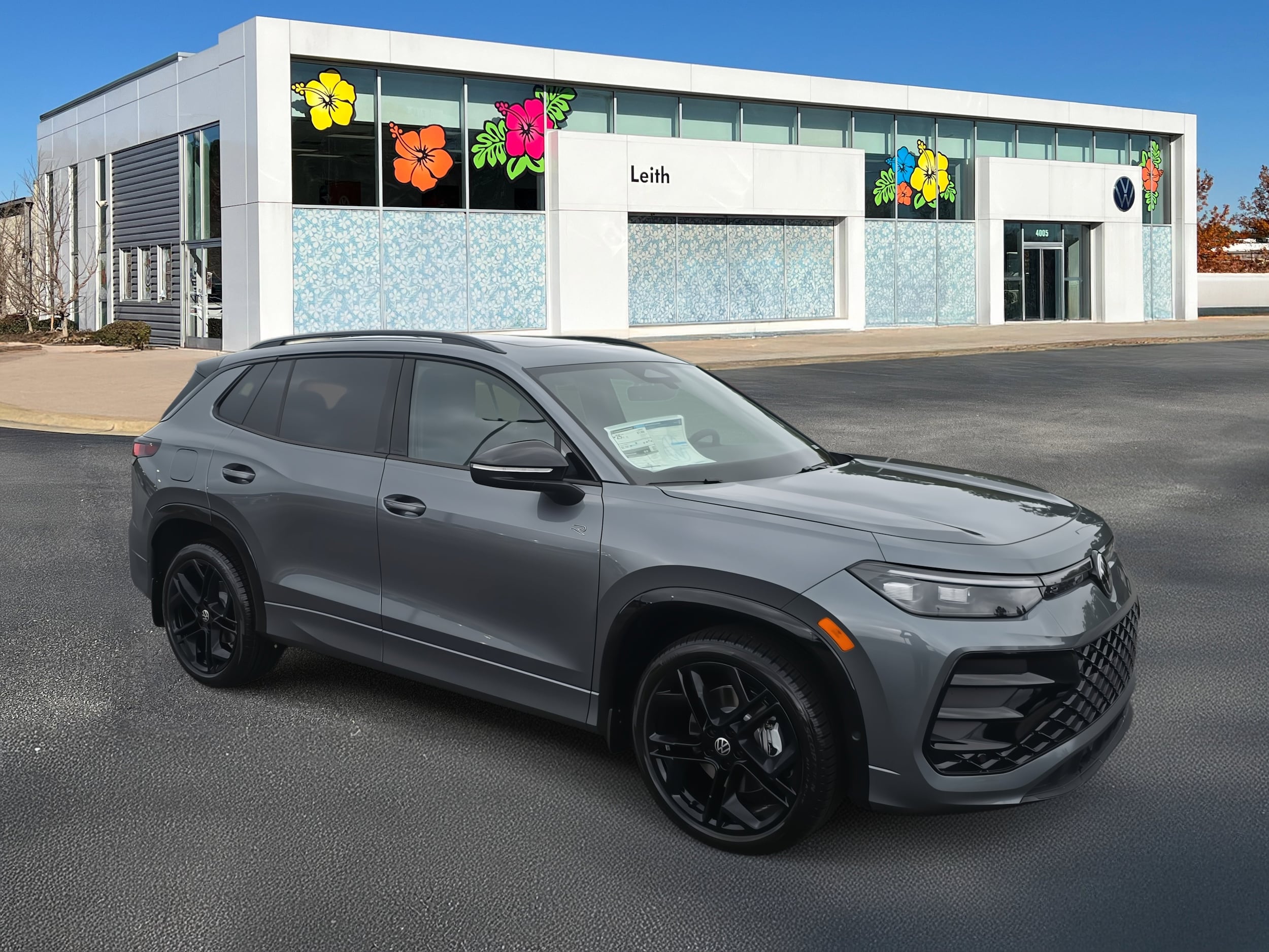 2025 Volkswagen Tiguan 2.0T SE R-Line Black