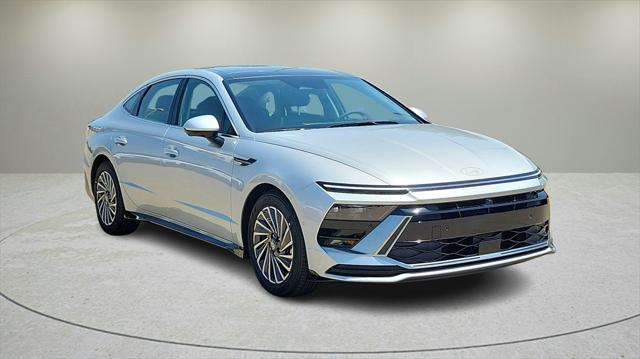 2025 Hyundai Sonata Hybrid