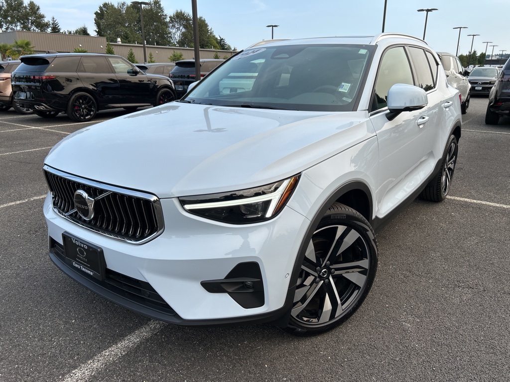 2024 Volvo XC40