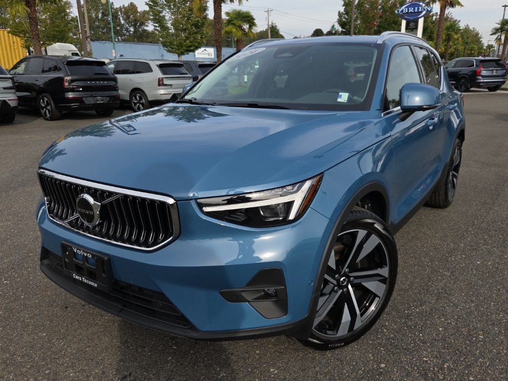 2024 Volvo XC40