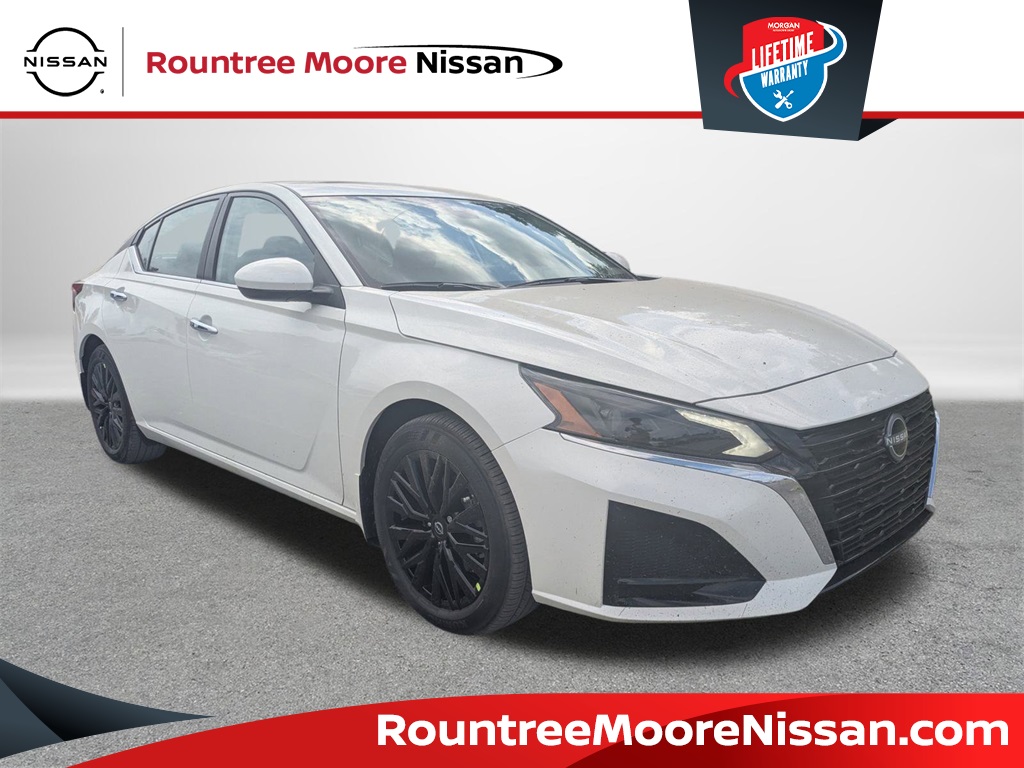 2025 Nissan Altima SV